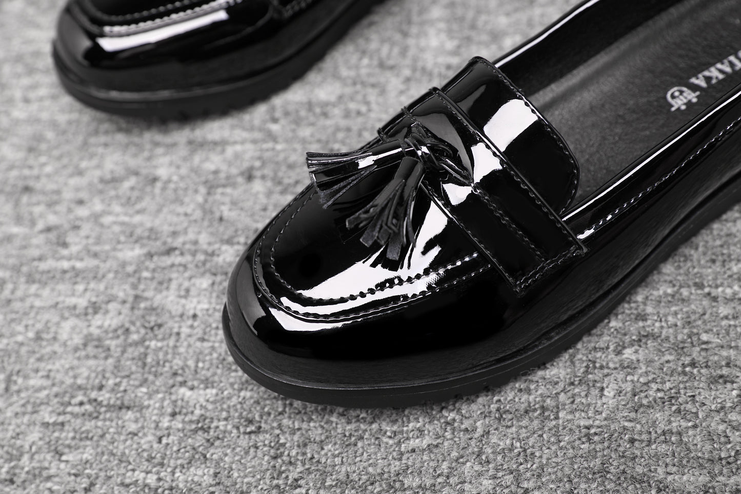 Women's Black Patent Loafers with Tassel 2206